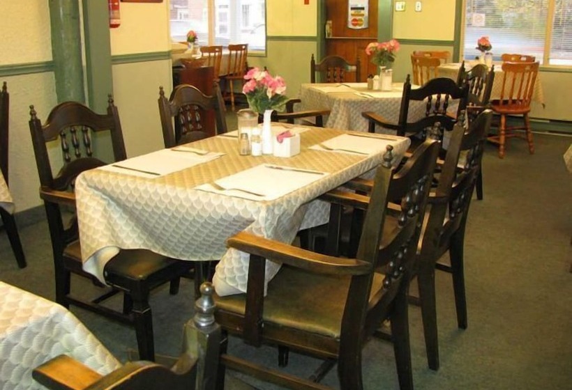 فندق على الطريق Meaford Inn