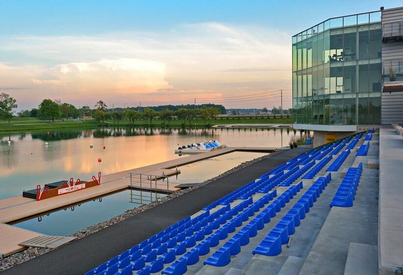 Residence & Conference Centre  Welland