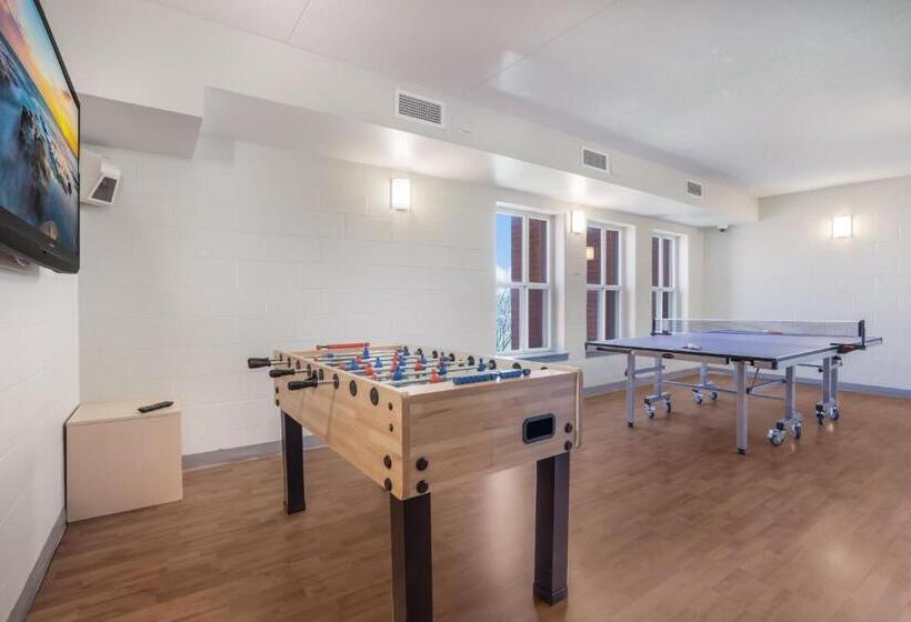 Residence & Conference Centre  Welland