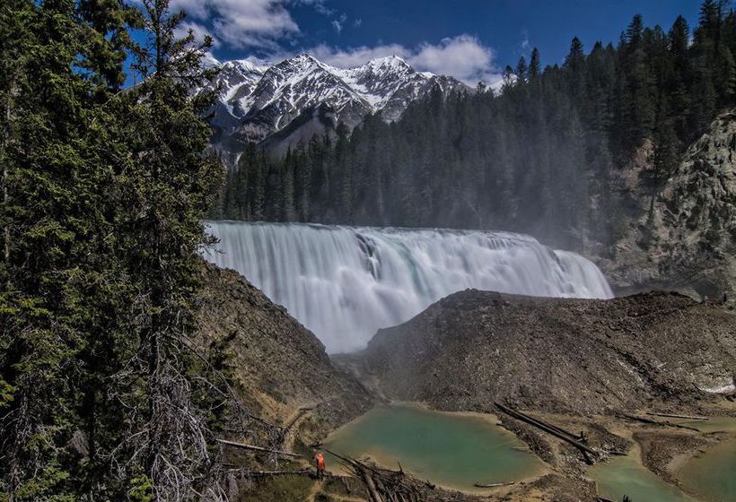 منتجع Rustic Beaverfoot Lodge Room N6