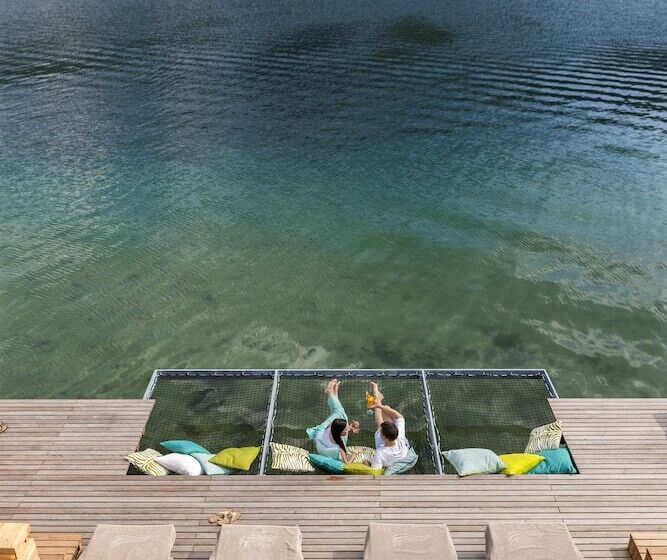 Strandhotel Am Weissensee