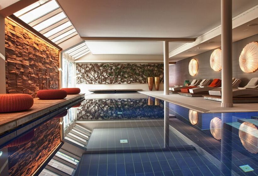 Strandhotel Am Weissensee