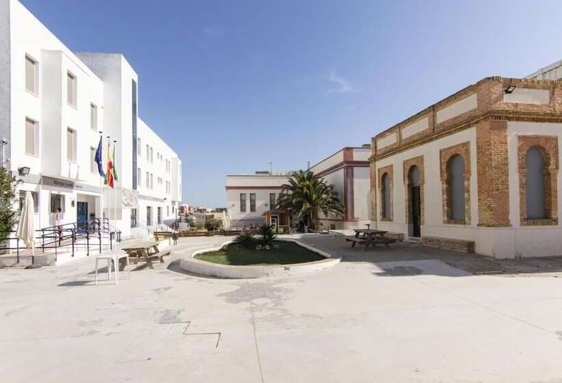 Albergue Inturjoven Chipiona   Hostel