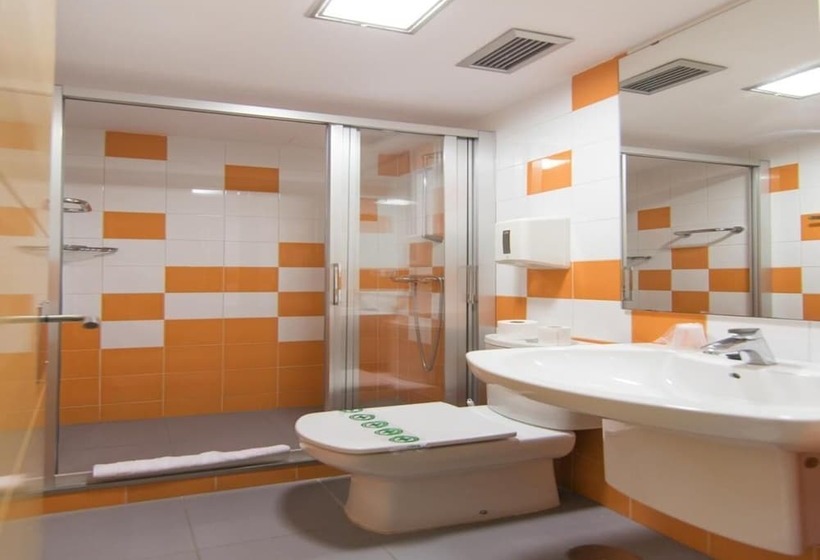 Albergue Inturjoven Chipiona   Hostel