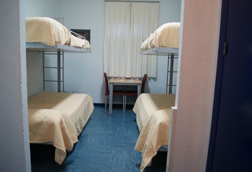 Albergue Inturjoven Huelva   Hostel