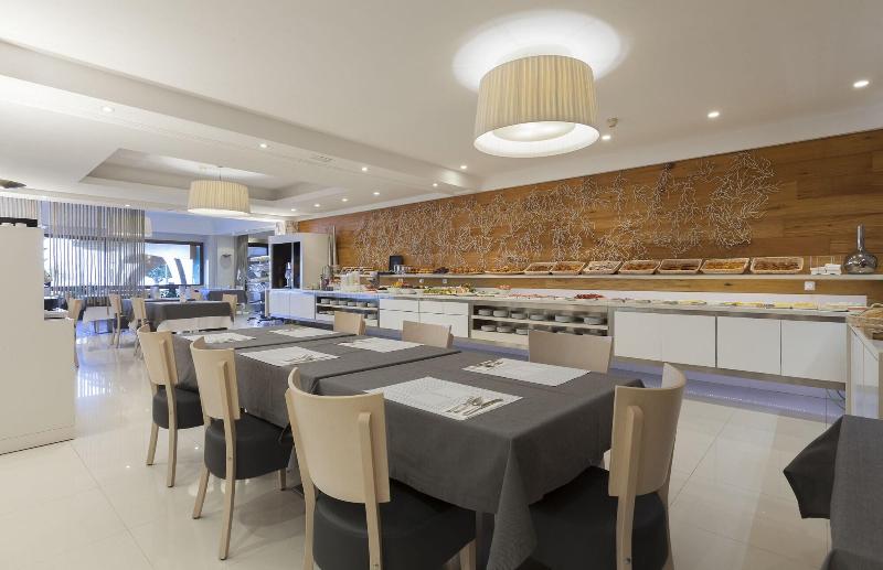 Apartamentos Canyelles Marina 3000