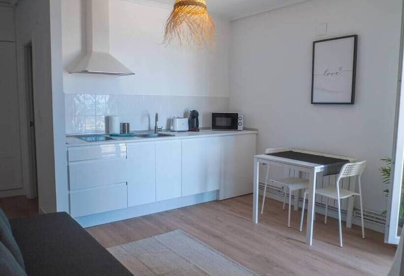 Apartamentos La Arena