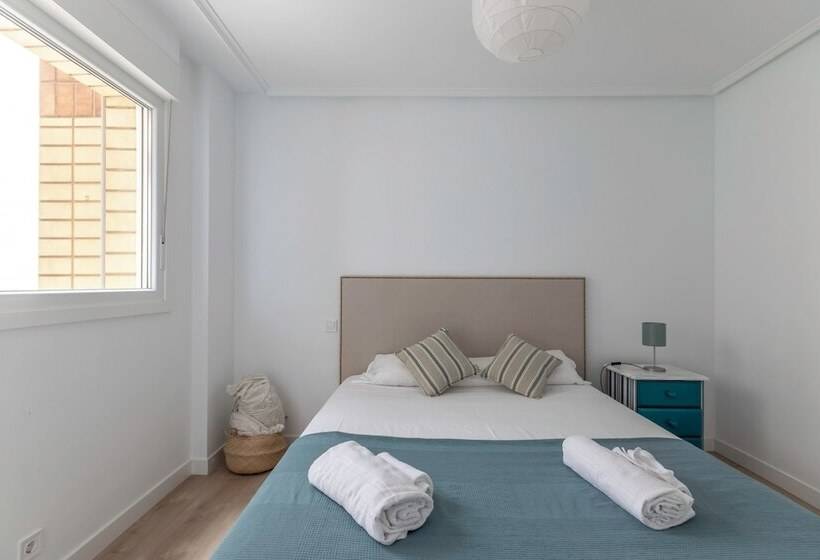 Apartamentos La Arena