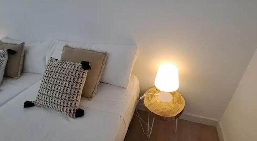 Apartamentos La Arena