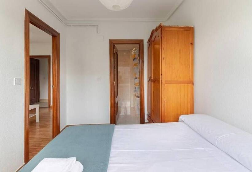 Apartamentos La Arena