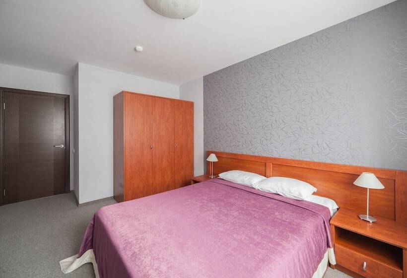 Apartment Complex Comfort