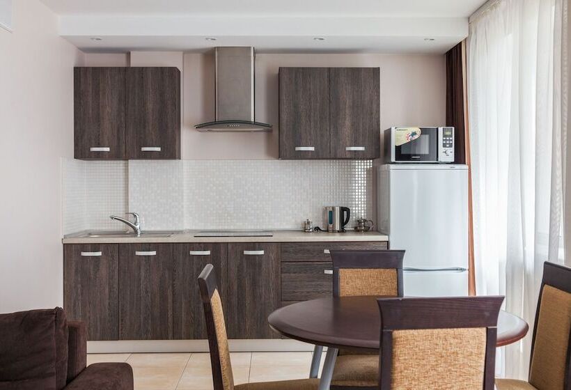 Apartment Complex Comfort