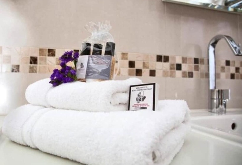 Arlington House Apartments