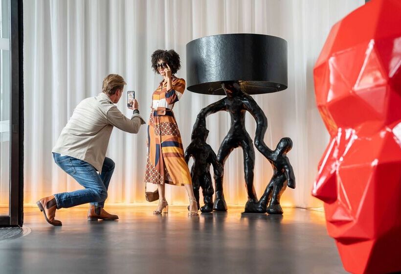 Art Otel Amsterdam, Powered By Radisson Hotels