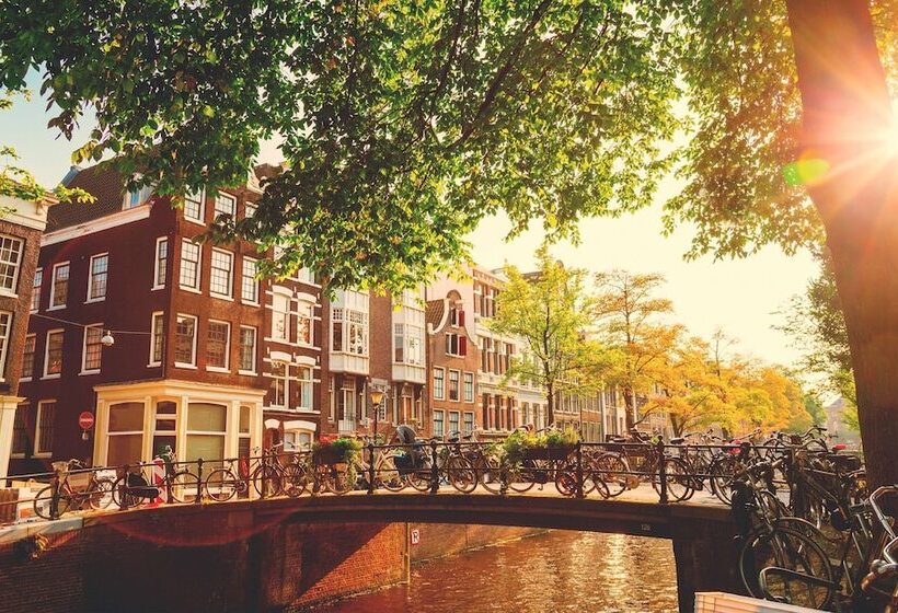 Art Otel Amsterdam, Powered By Radisson Hotels