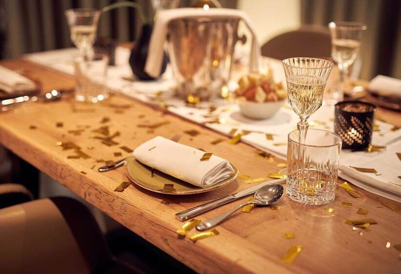 Art Otel Amsterdam, Powered By Radisson Hotels