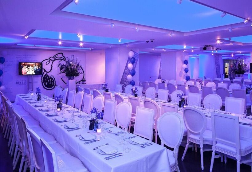 Art Otel Amsterdam, Powered By Radisson Hotels