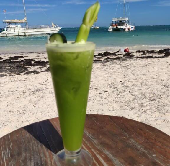 Bavaro Green