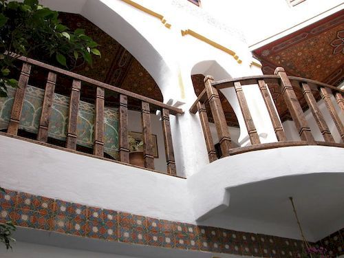 تختخواب و صبحانه Dar Meziana