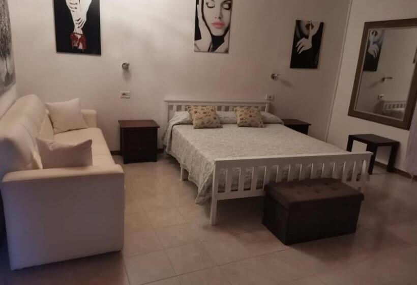 ベッドアンドブレックファースト Il Mirto E La Rosa