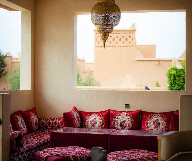 تختخواب و صبحانه Kasbah Tizzarouine