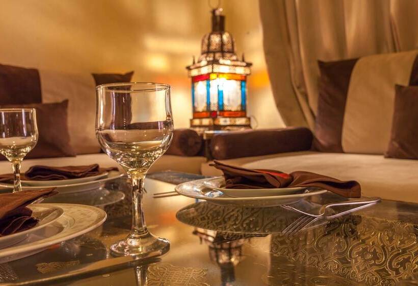 تختخواب و صبحانه Kasbah Tizzarouine