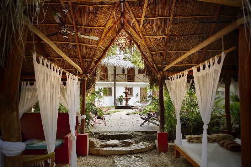 Contacto Natural Hotel & Spa