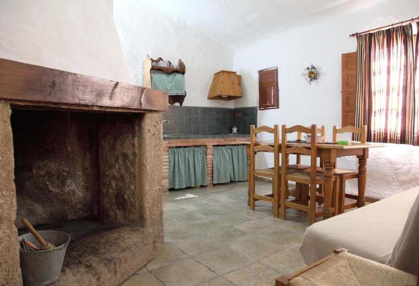 Cuevas La Atalaya