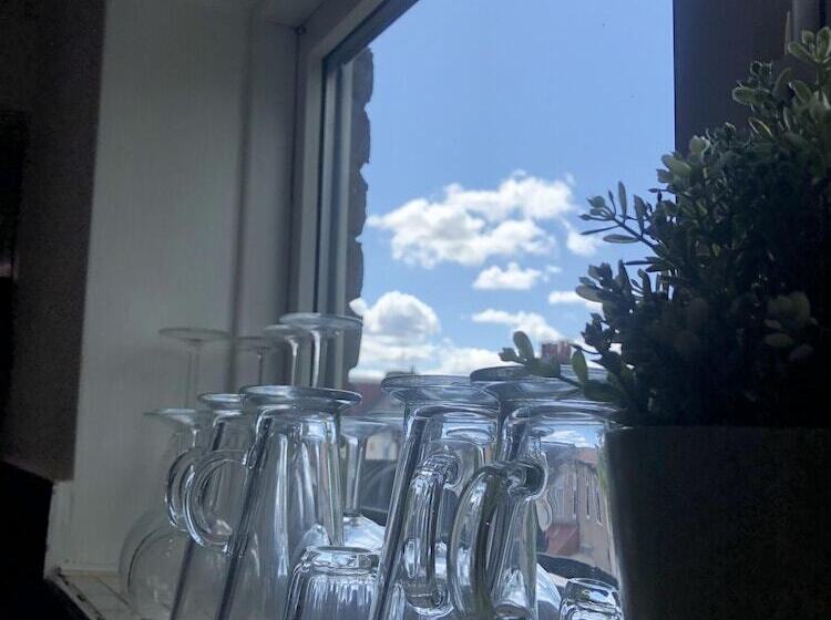 فندق فئة نجمة واحدة Apple House Guesthouse Heathrow Airport