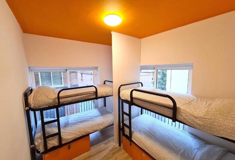 مسافرخانه Arc House Gracia