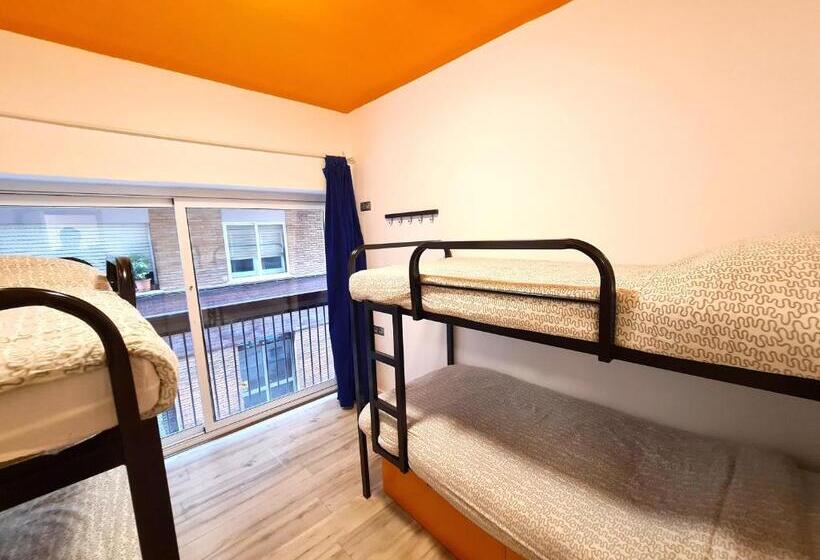 مسافرخانه Arc House Gracia