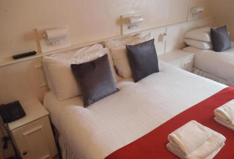 فندق فئة نجمة واحدة Arran House