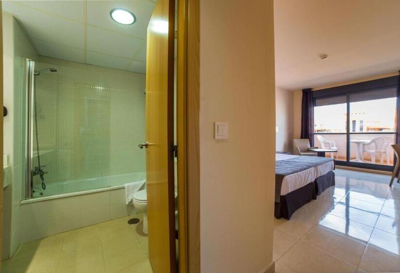 Отель Adaria Vera