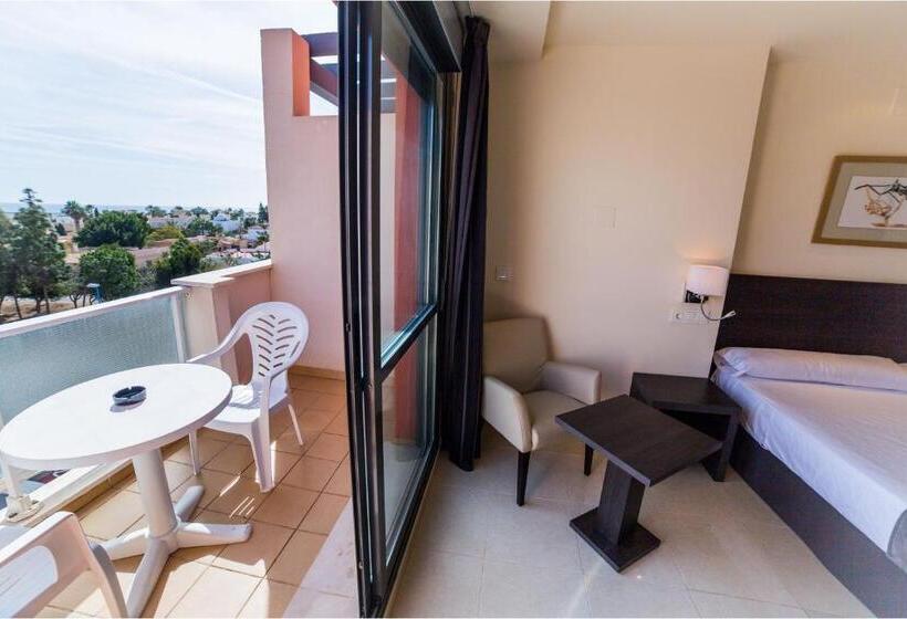 Отель Adaria Vera