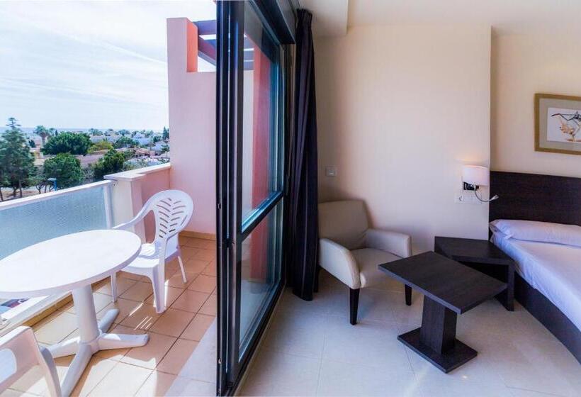 Отель Adaria Vera