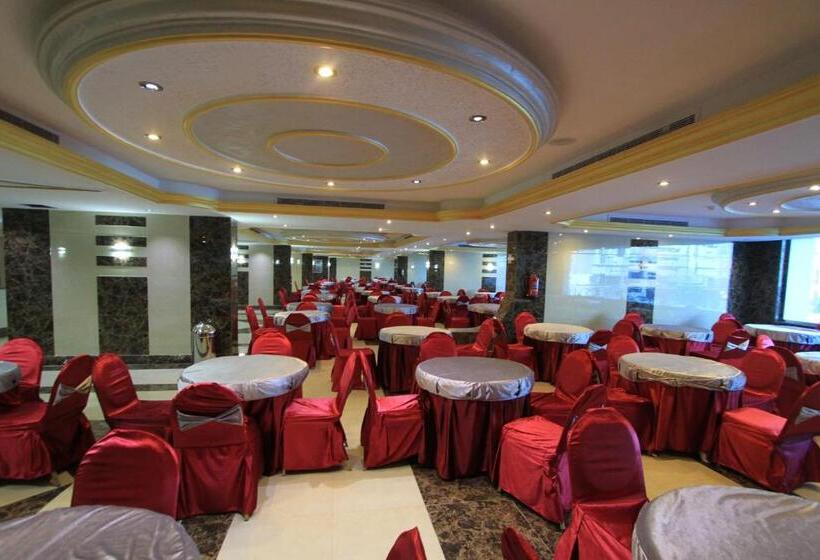 בית מלון כפרי Al Riffa Rii Bakhsh