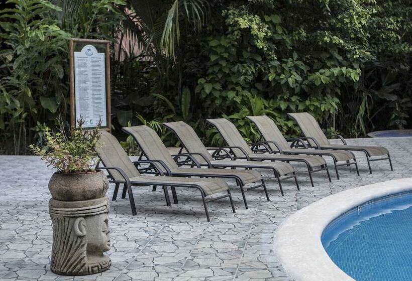 Отель Aninga Lodge