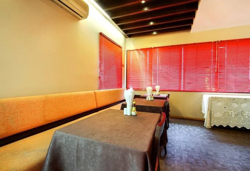 Отель Bally Suite Silom