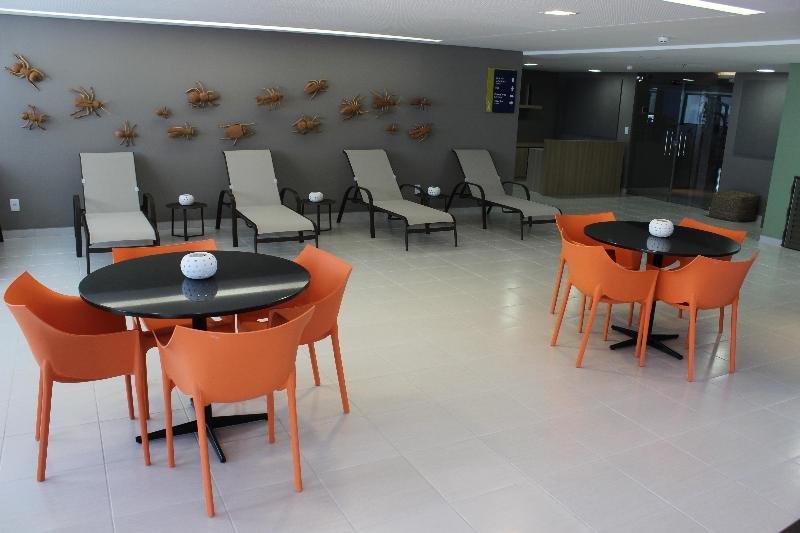 בית מלון כפרי Beach Class Executive