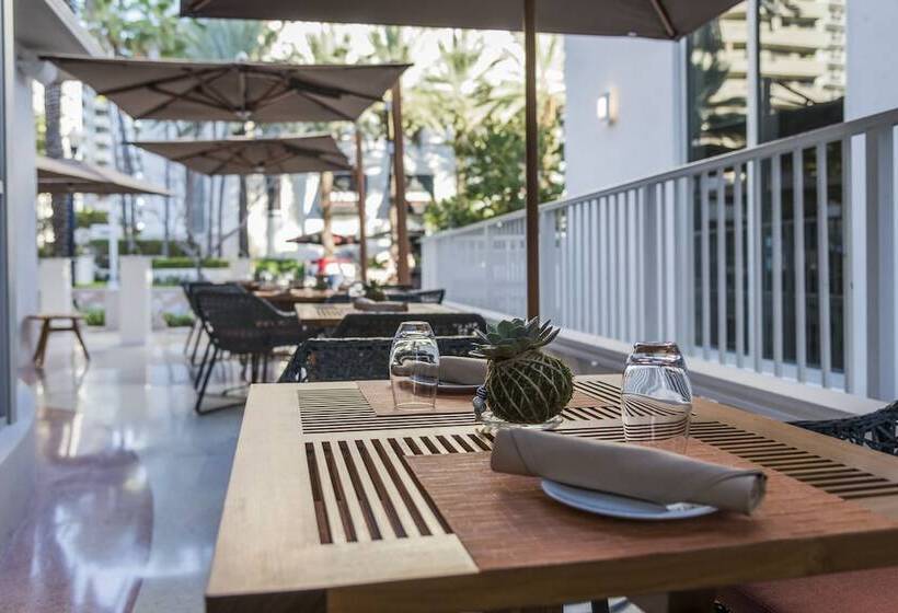 هتل Iberostar Waves Berkeley Shore