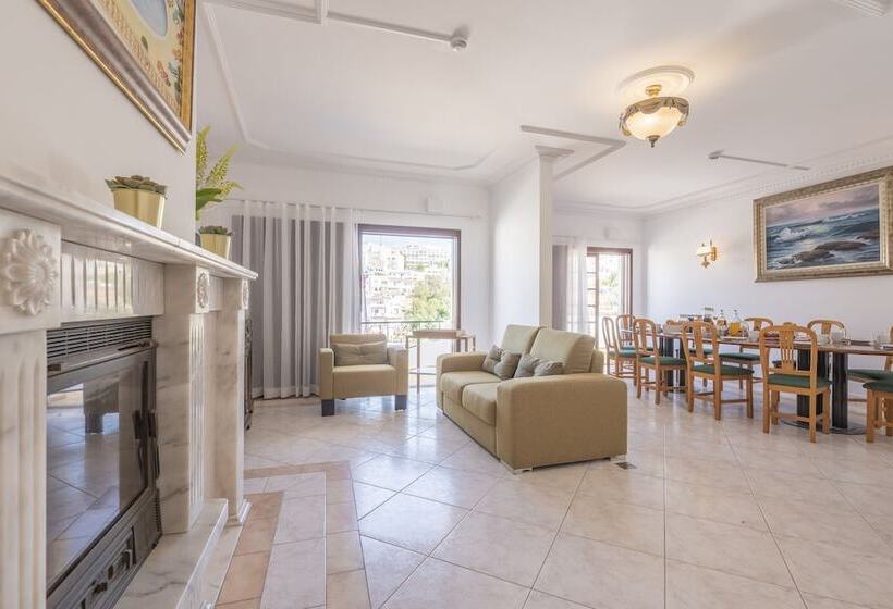 ホテル Bertolina Guest House