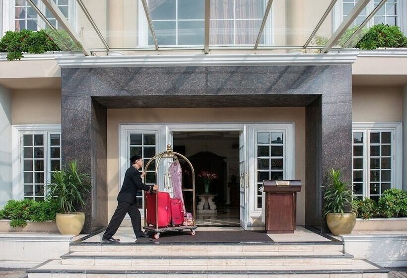 هتل Blue Sky Pandurata Boutique