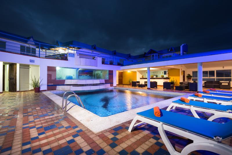 Отель Calypso Beach