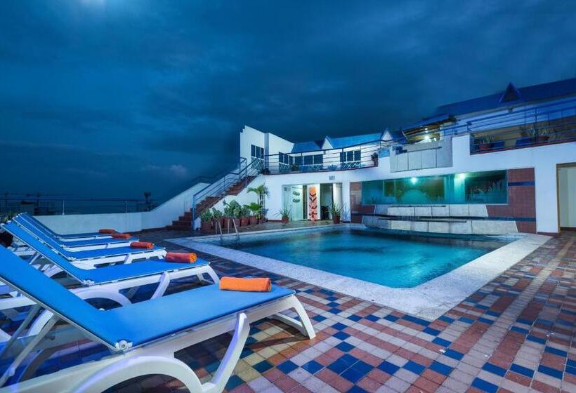 هتل Calypso Beach