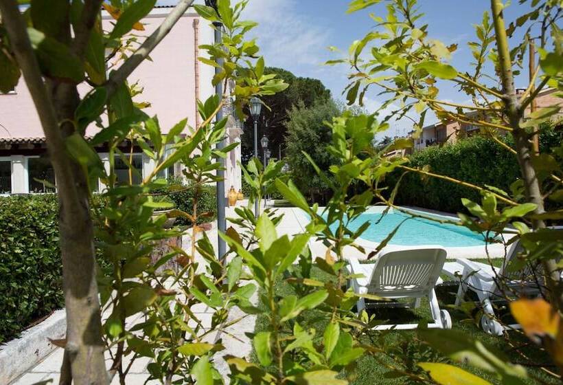 酒店 Casino Ridola