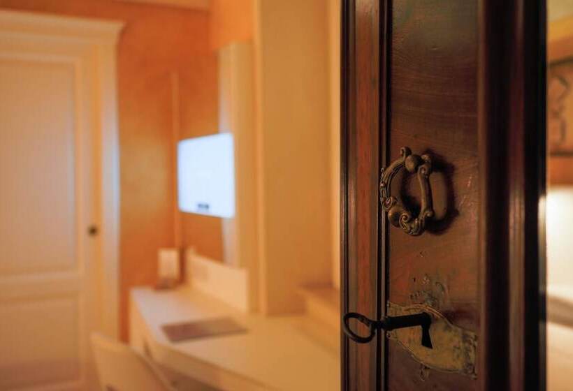 酒店 Casino Ridola