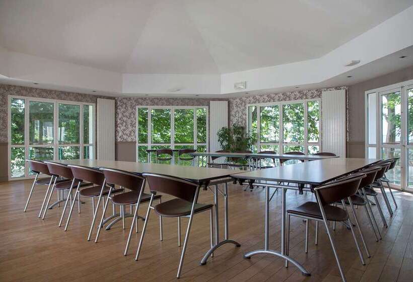 בית מלון כפרי Clos De Vallombreuse, The Originals Relais