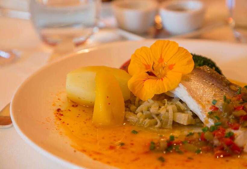 בית מלון כפרי Clos De Vallombreuse, The Originals Relais