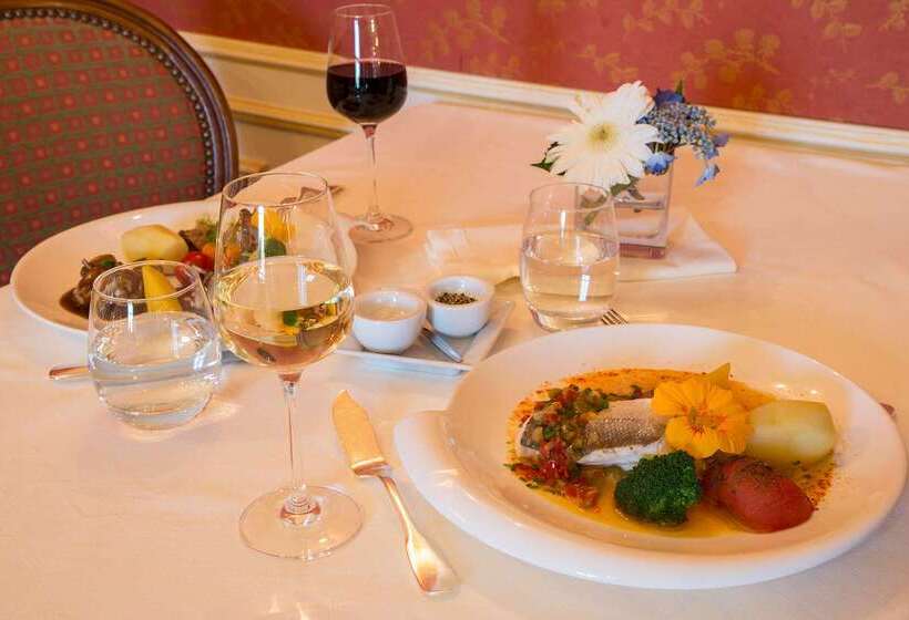 בית מלון כפרי Clos De Vallombreuse, The Originals Relais