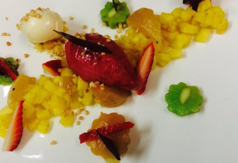 בית מלון כפרי Clos De Vallombreuse, The Originals Relais